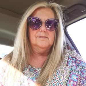 Meet your Posher, Deanna